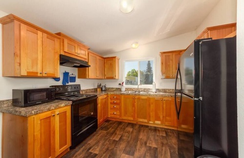 Nevada - Lidgerwood House | Cute and Cozy 3 Bed, 2 Bath Home in North Spokane!