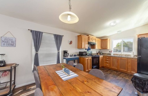 Nevada - Lidgerwood House | Cute and Cozy 3 Bed, 2 Bath Home in North Spokane!