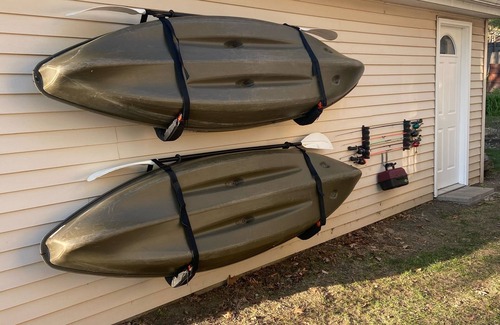 Paddock Lake House | Cute and Cozy Cottage by the Lake! Kayaks! Paddleboard! HUGE Deck w/Great Views
