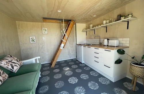 Mangawhai House | Cute and quirky loft with stunning rural views