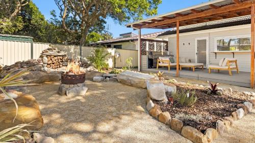 Noraville House | Cute Beach Cottage - Absolute Beach Front