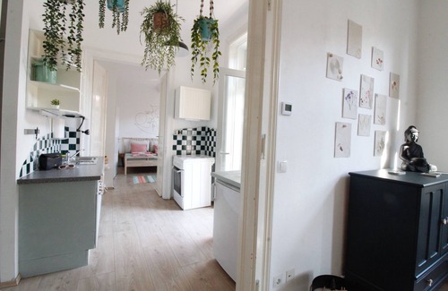 Altlerchenfeld Apartment | Cute Boho APT with Balcony