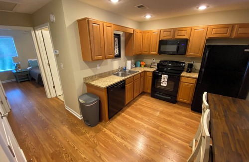 Elizabethtown Apartment | Cute comfortable, Pet, friendly,1-bedroom apartment in lovely Elizabethtown AC