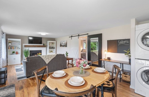 Sedro-Woolley House | Cute & Comfy 2-bedroom House in Charming Sedro-Woolley