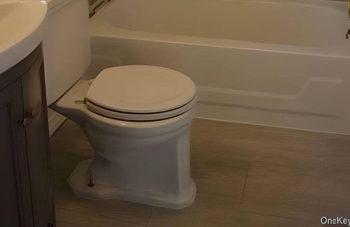 Rye House | Cute, convenient house minutes to town and to the train to NYC