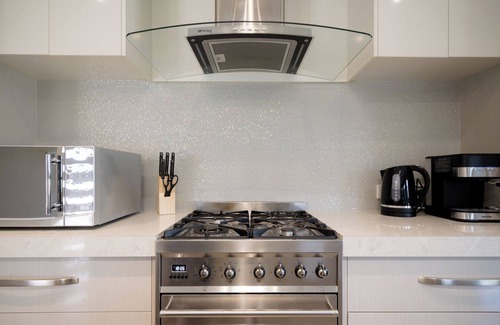 Prospect Apartment | Cute & Cosy 2 Bedroom Unit with Parking & WiFi