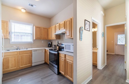 Old East Hill House | Cute Cottage | 2 Bed, 1 Bath