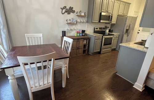 Northport House | Cute cottage in Northport Alabama