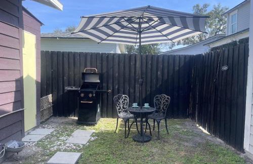 South Seminole Heights House | Cute Cottage in the Heights