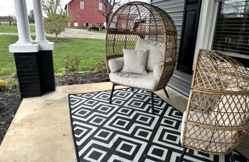 Luray House | Cute Cottage on Working Farm for Farmstay Glamping Getaways to Virginia - Perfect for Animal Lovers