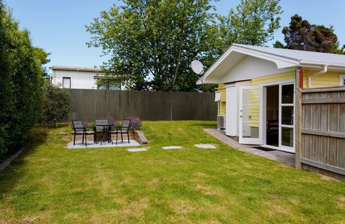Taupo House | Cute Cottage - Opposite Bungee *No Service Fee*