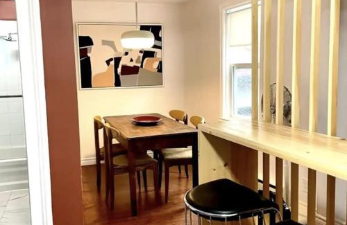 Downtown St. John's House | Cute & cozy 2 bedrooms townhouse downtown St Johns 2 mins walk to water !
