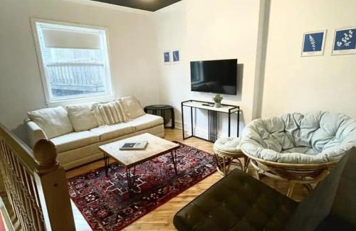 Downtown St. John's House | Cute & cozy 2 bedrooms townhouse downtown St Johns 2 mins walk to water !