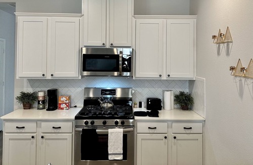Lincoln Park House | Cute & Cozy 3-Bed, 2-Bath Little Elm Home
