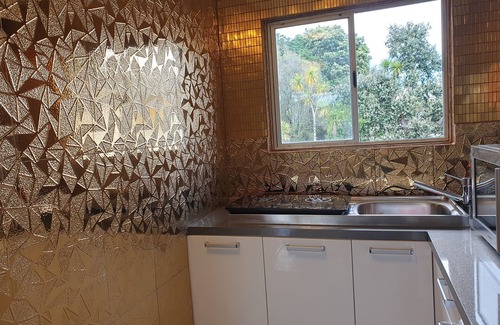 Mount Albert Apartment | Cute, Cozy, Central, Modern little apartment11 with carpark