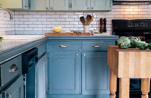 St. Johns House | Cute + Cozy Cottage in Portland!