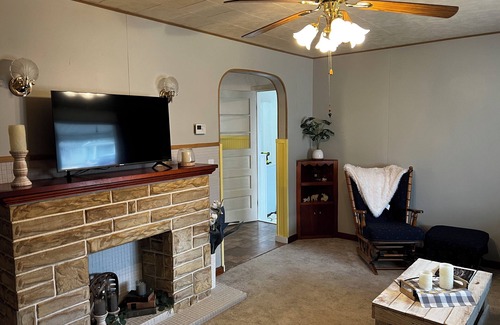 Wilson House | Cute cozy full home fenced back yard spacious parking near lake