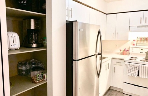 Mount Pleasant Apartment | Cute & Cozy Mount Pleasant Gem near Park!