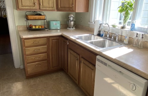 Battle Creek House | Cute Crafter’s Retreat