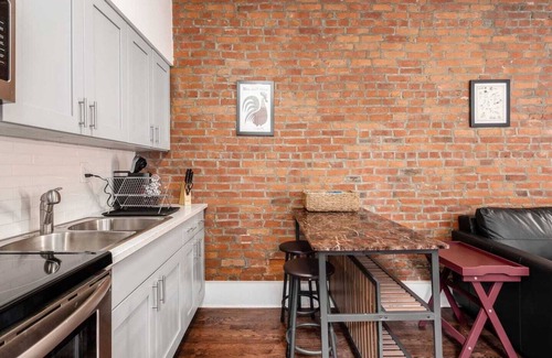 Brewery District Apartment | Cute German Village Lil’Haus/City Park/PetsOK