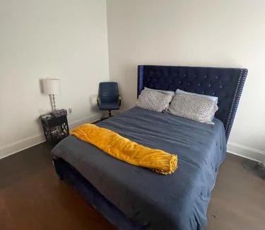 Sunshine Villa | Cute Home with some Razzle Dazzle