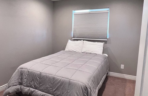Cimarron Hills House | Cute House Minutes From Some Of The Most Go To Attractions!!