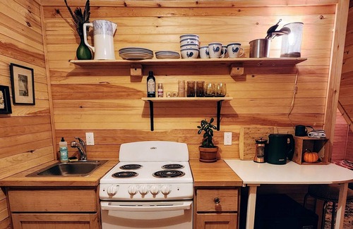 Mountain Dale Apartment | Cute Little Retreat in Mountaindale!