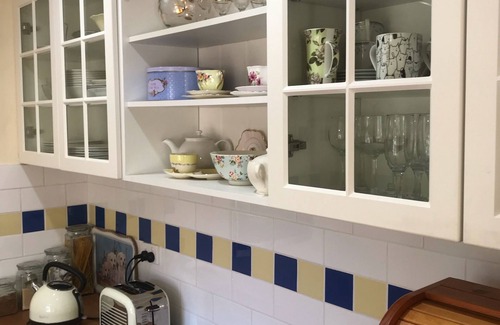 Maldon House | Cute Miners Cottage Close to Town