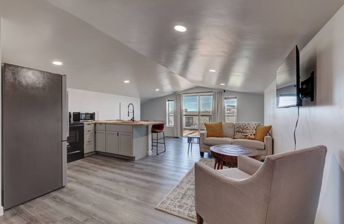 Metolius Apartment | Cute Nest Close to Cove Palisades 1-bedroom studio apartment