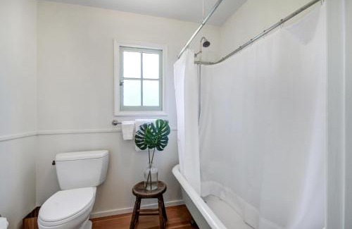 Sonoma House | Cute One Room Bungalow In Sonoma- Includes Wine Tasting Passport