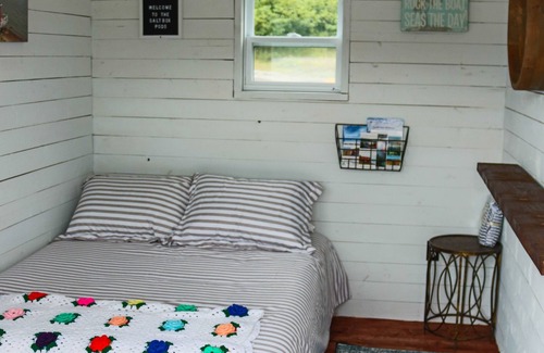 Glenburnie-Birchy Head-Shoal Brook RV Rental | Cute & Quaint Oceanfront Camping Pods In Gros Morne National Park