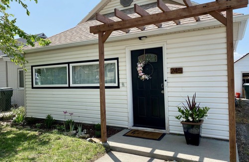Tooele House | Cute remodeled 2 bedroom with office, long drive way, and 75” TV.
