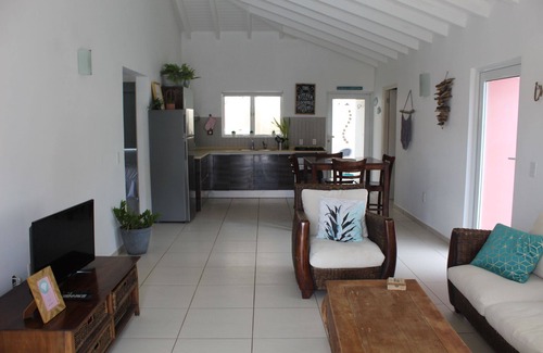 Willemstad House | Cute Tropical House in the North East side of CUR