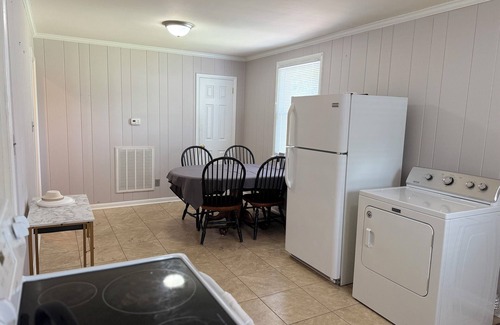 Old Hickory House | Cute Two Bedroom House at a Budget PricenCountry and City Life Combined