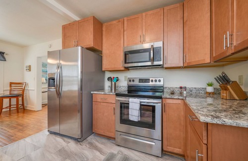 Hampton House | Cute Wythe Two Bedroom at Robinson Park