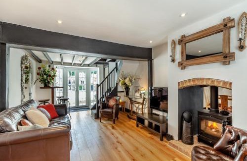 Roydon House | Cutters Cottage
