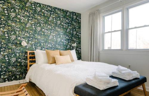 Brecksville House | Cuyahoga Valley NP, Dog Friendly, Boston Mills Ski