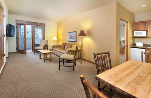 Taos Condo | CW Taos Resort | Four 1BR/1BA Suites