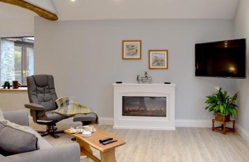 Tregaron House | Cwm Dulas
