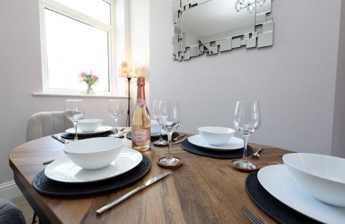 Cathays House | Cwmdare House - Home near Cardiff City Centre