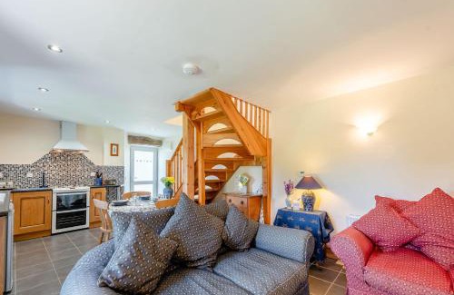 Newcastle Emlyn House | Cwmdu Cottage