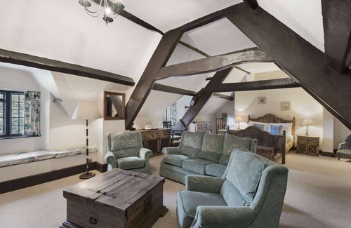 Coed-Y-Paen Hotel | Cwrt Bleddyn Hotel & Spa