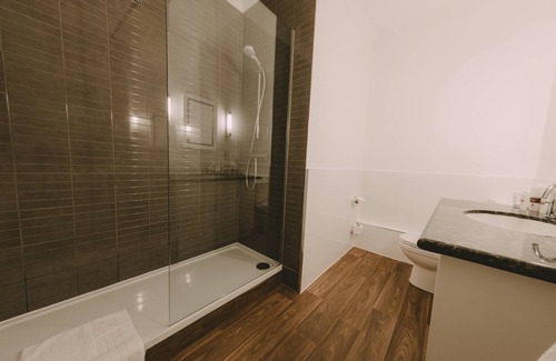Coed-Y-Paen Hotel | Cwrt Bleddyn Hotel & Spa
