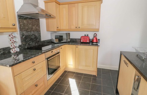Penmon Cottage | CWT BLAWD, pet friendly, country holiday cottage in Llangoed