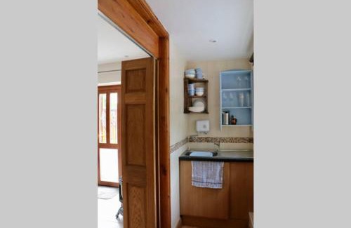 Ammanford House | Cwtch Bach - Garnant