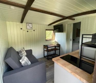 Llwyngwril House | Cwtch Cadi