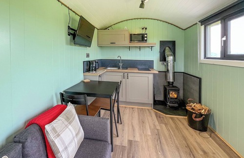 Rhyd-y-foel Cottage | Cwtch Winnie - UK49708