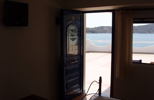 Livadi Hotel | Cyclades Hotel Serifos