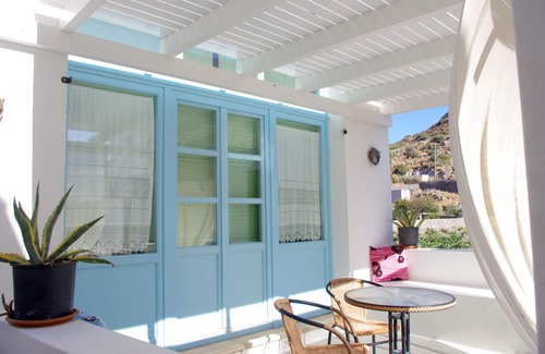 Skala Apartment | Cycladic House: confidentiality located 10 minutes walk from the center