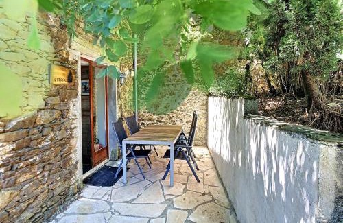 La Liviniere House | Cypres